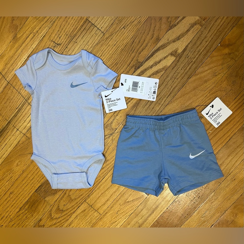 Nike Baby 2-Piece Set Bodysuit & Shorts - Light Blue